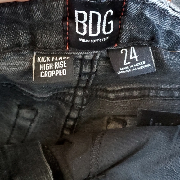 BDG High Rise Kickflare Cropped Jeans - Picture 3 of 4